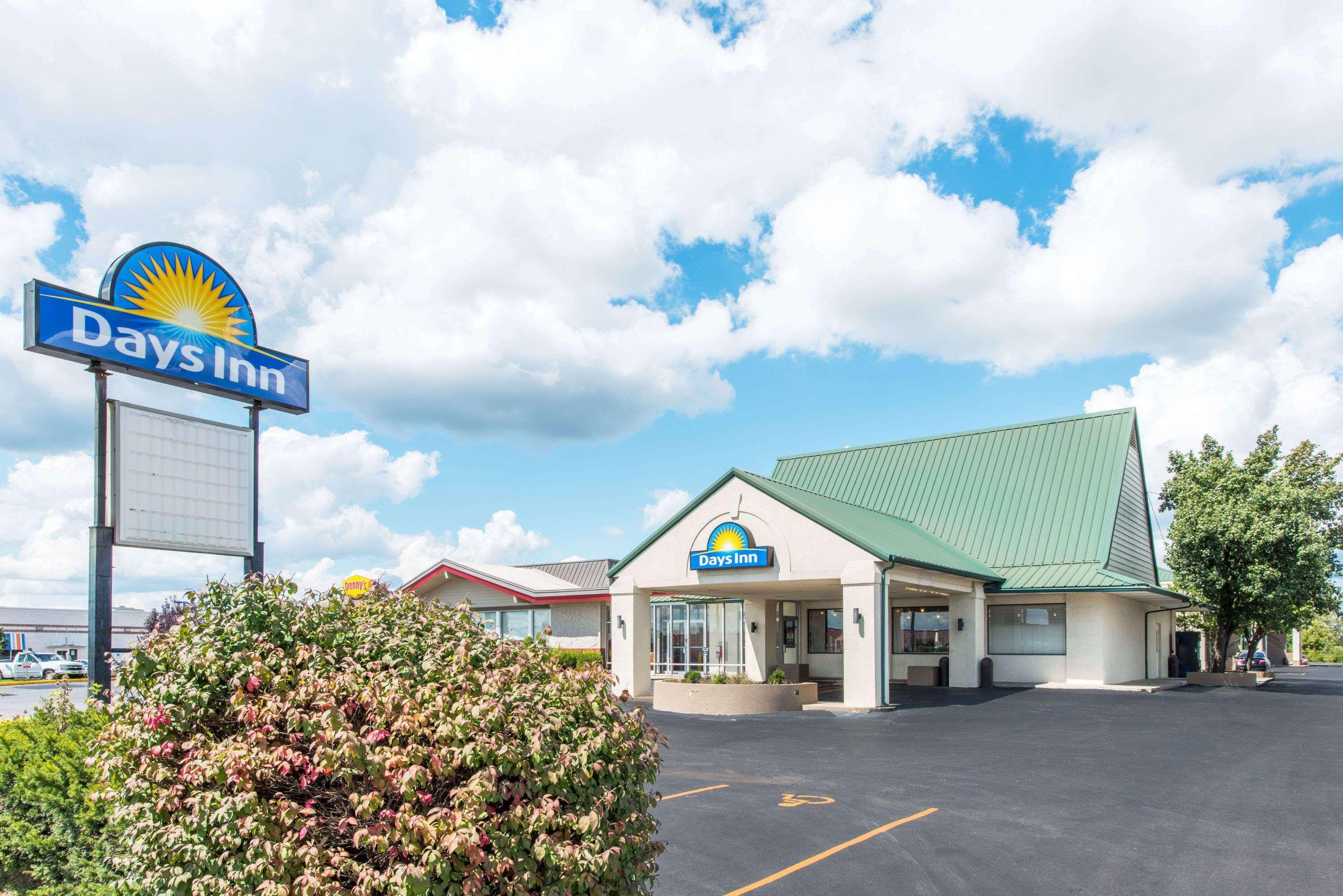 Days Inn By Wyndham Elizabethtown Exterior photo