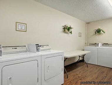 Days Inn By Wyndham Elizabethtown Facilities photo